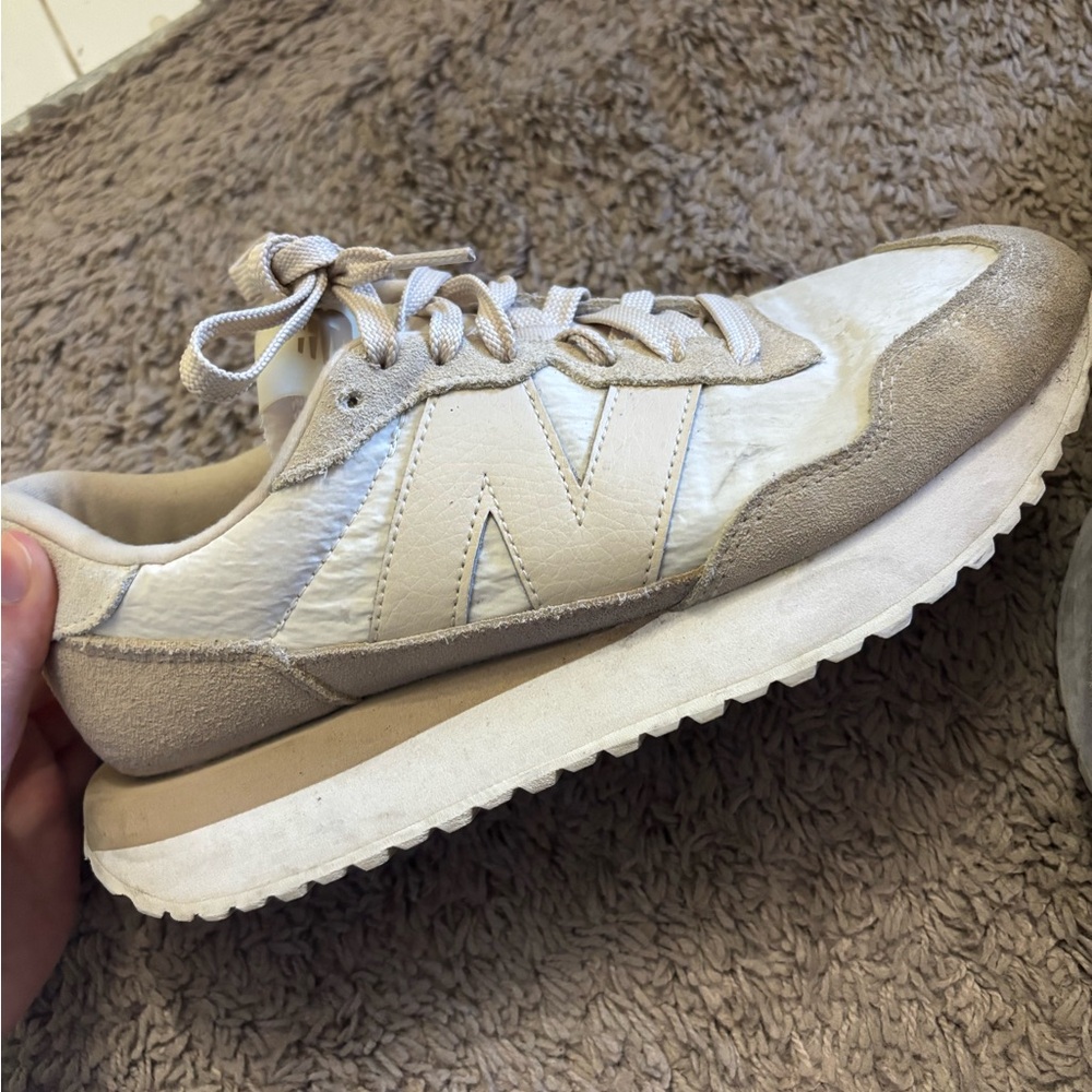 New Balance 237 tan